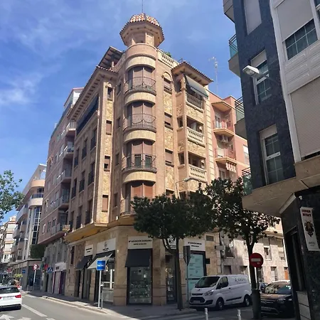 En Pleno Centro De * Elche